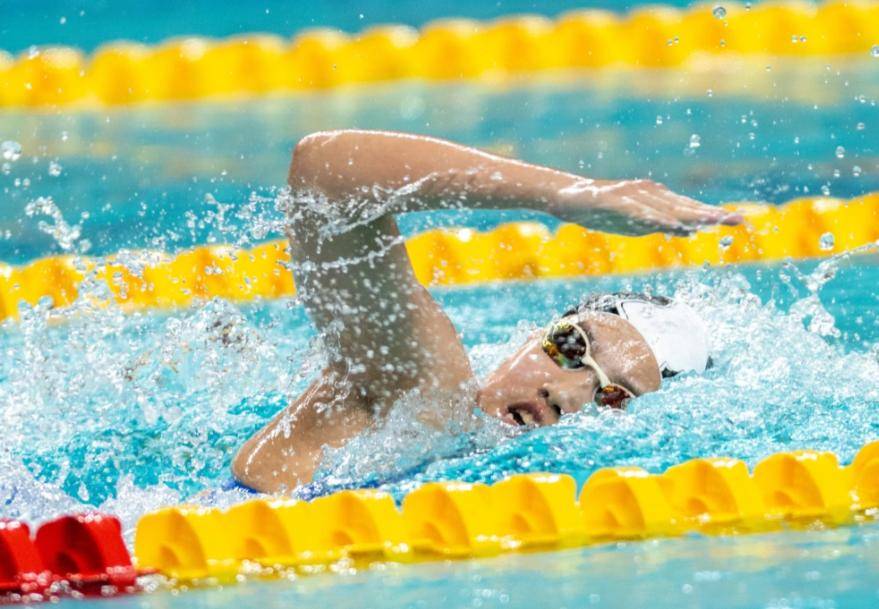太强了！12岁小姑娘差点改写历史！游泳队未来的希望